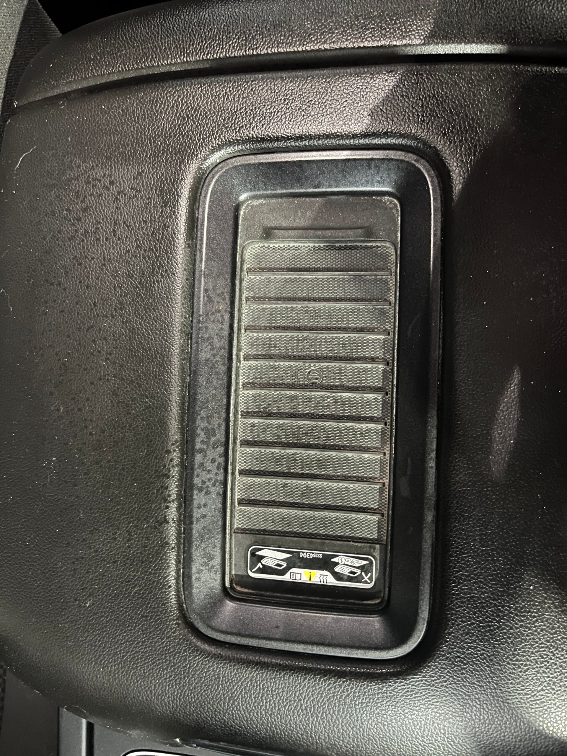 2016 Chevrolet Silverado 1500 2LT – Image 17