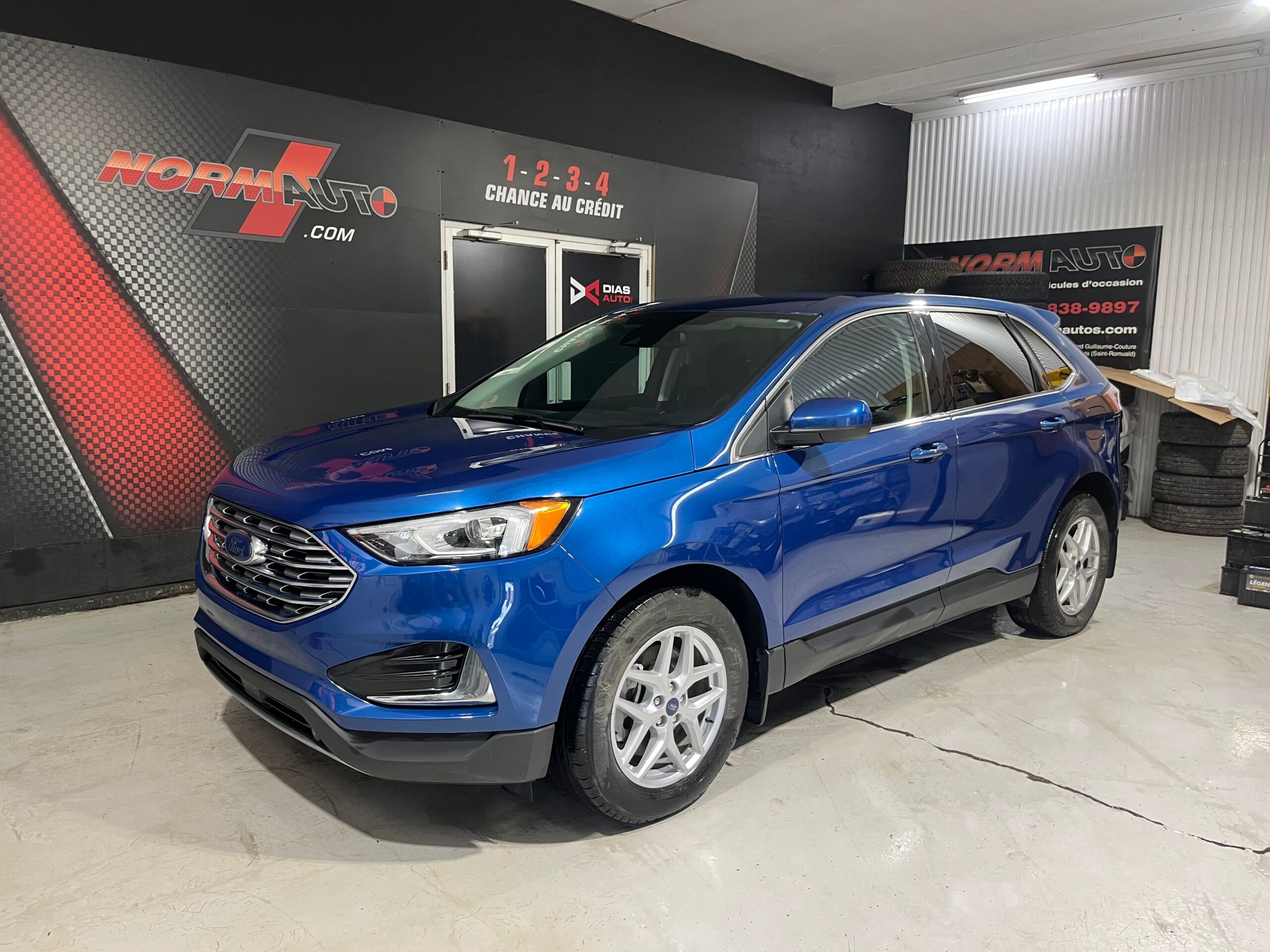 2022 Ford Edge SEL – Image 2