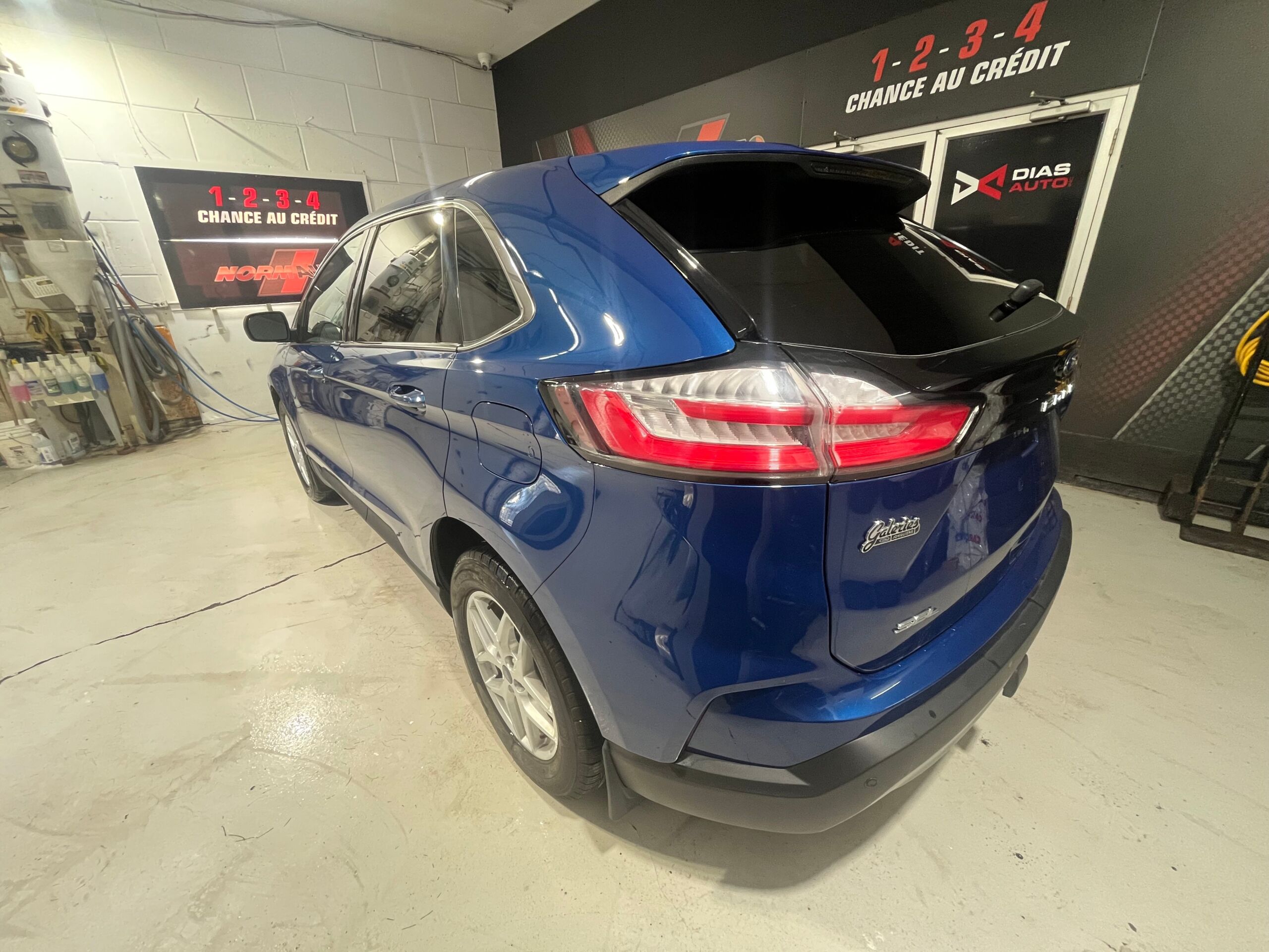 2022 Ford Edge SEL – Image 7