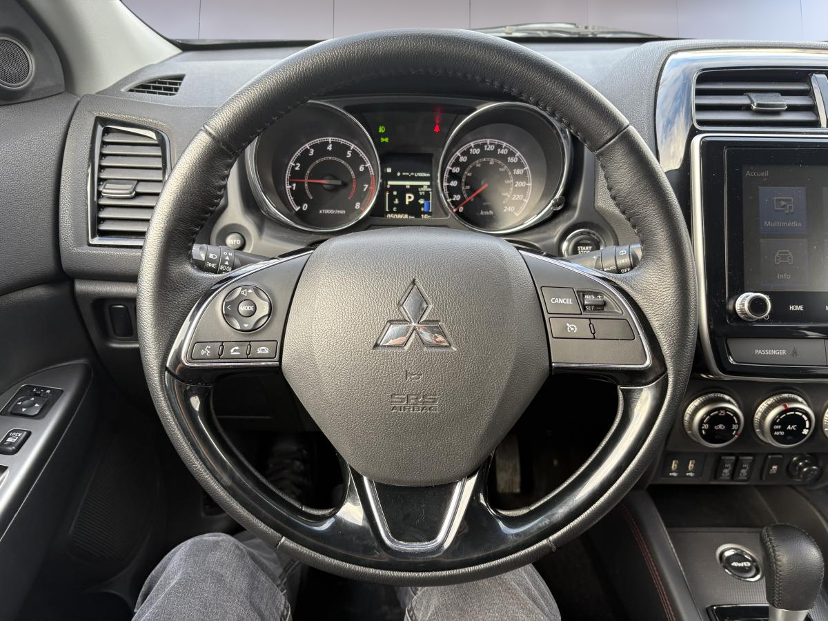 Mitsubishi RVR 2023 SEL AWC /DETECTEUR DE PLUIE/vollant chauffant/ALERTE ANGLE MORT/BAS MILLAGE – Image 18