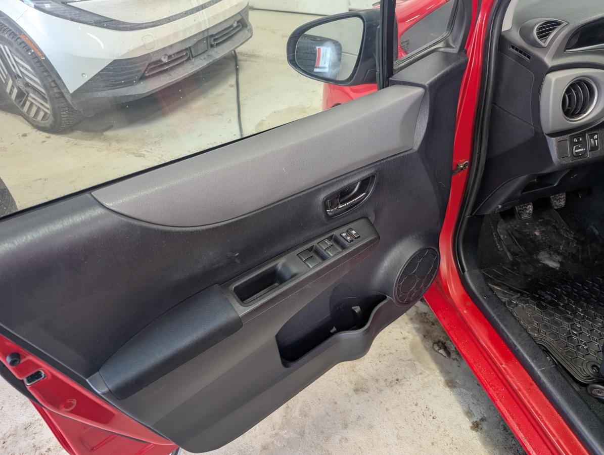 Toyota Yaris 2014 Hayon boîte manuelle, LE GROUPE ÉLECTRIQUE BAS KILOMÉTRAGE RÉGULATEUR DE VITESSE – Image 20