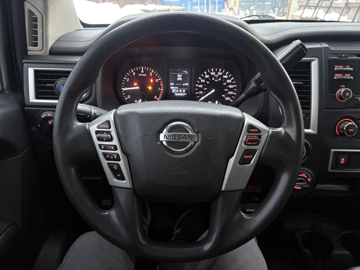 Nissan Titan 2016 XD S CREW CAB – Image 22