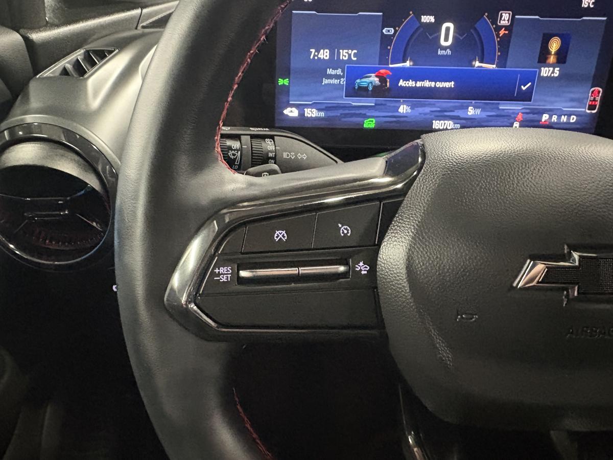 Chevrolet Equinox EV 2025 RS BLUETOOTH CAMÉRAS 360 SIÈGES AVANT ET VOLANT CHAUFFANT BAS KILOMÉTRAGE – Image 22