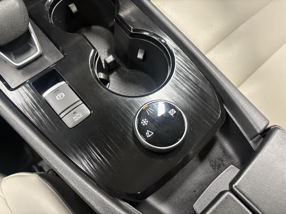 Nissan Rogue 2022 SV TECH TI BLUETOOTH CUIR CAMÉRAS 360 SIÈGES AVANT ET VOLANT CHAUFFANT – Image 27