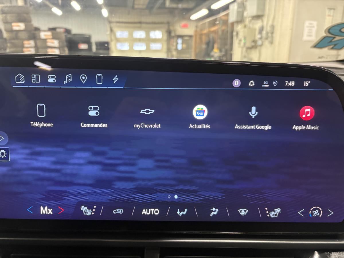 Chevrolet Equinox EV 2025 RS BLUETOOTH CAMÉRAS 360 SIÈGES AVANT ET VOLANT CHAUFFANT BAS KILOMÉTRAGE – Image 28
