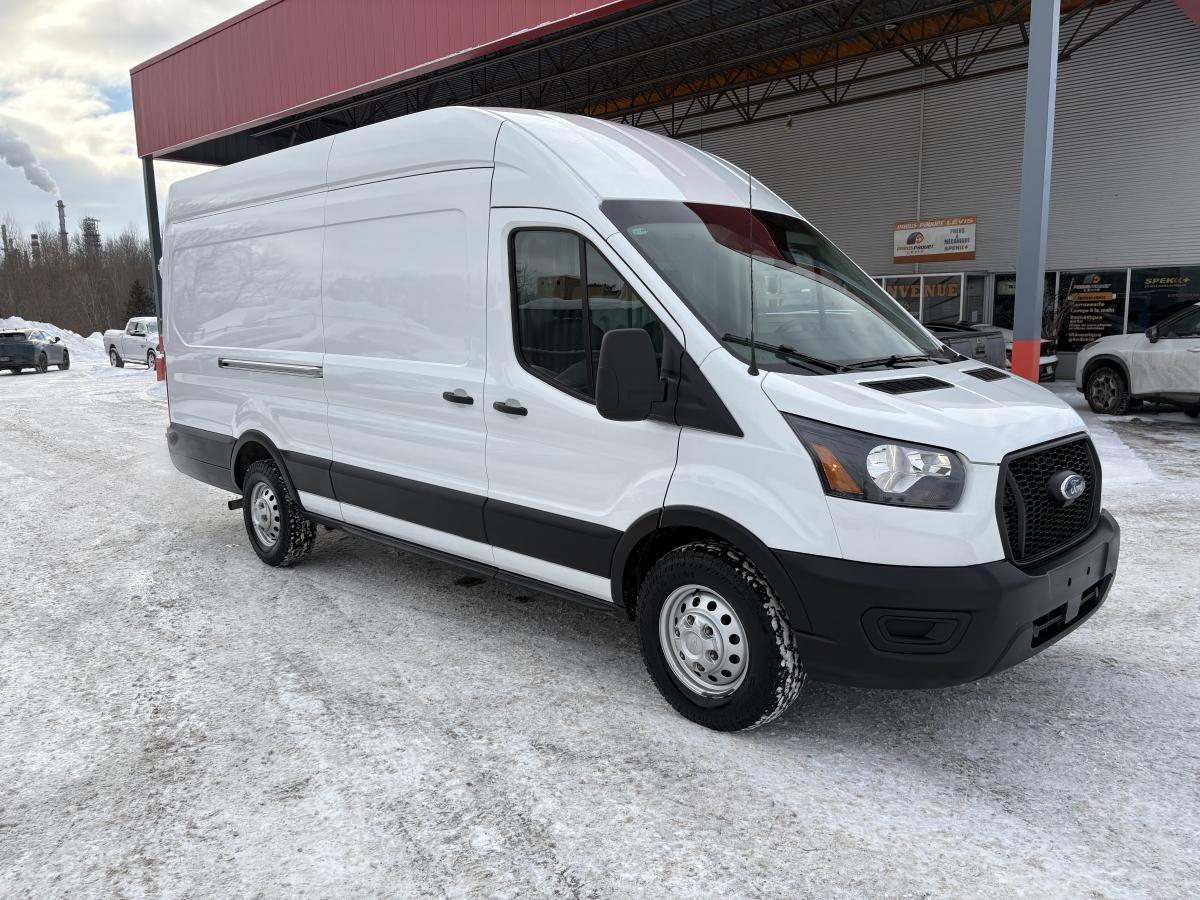 Ford Transit Cargo Van T-250 EL AWD toit sur?lev? 148 po PNBV de 9 070 lb BLUETOOTH SI?GES EN VINYLE CAM?RA 2024 – Image 3