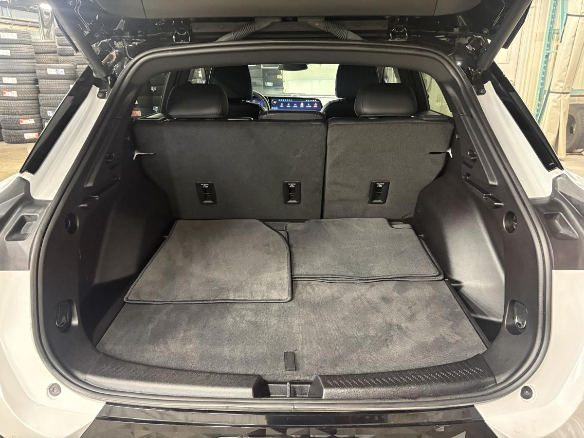 Chevrolet Equinox EV 2025 RS BLUETOOTH CAMÉRAS 360 SIÈGES AVANT ET VOLANT CHAUFFANT BAS KILOMÉTRAGE – Image 32