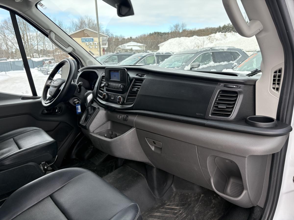 Ford Transit Cargo Van T-250 EL AWD toit sur?lev? 148 po PNBV de 9 070 lb BLUETOOTH SI?GES EN VINYLE CAM?RA 2024 – Image 32