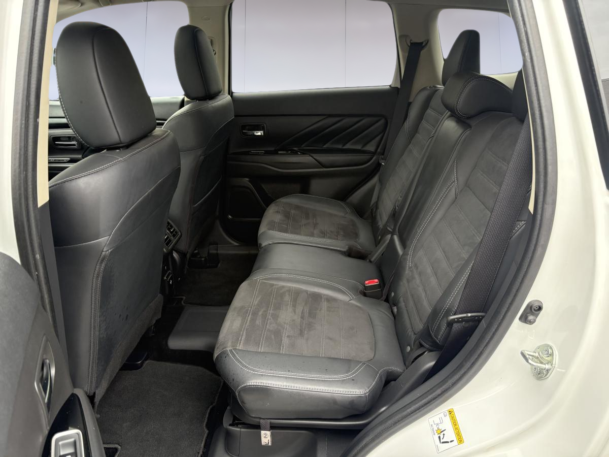 Mitsubishi Outlander PHEV 2022 LE S-AWC/TOIT/SIEGE CHAUFFANT/VOLANT CHAUFFANT/UN PROPRIETAIRE – Image 35