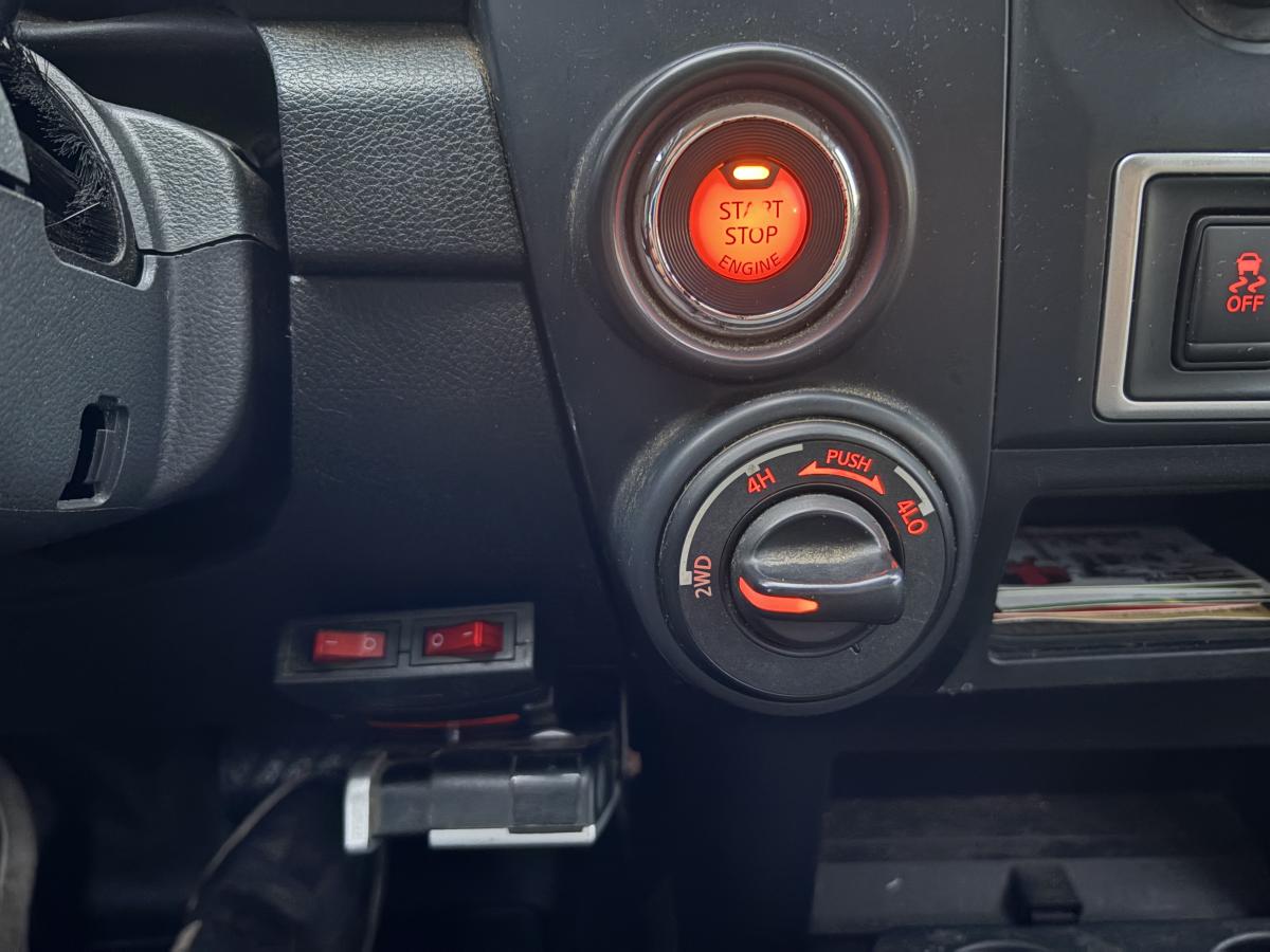 Nissan Titan 2016 XD S CREW CAB – Image 35