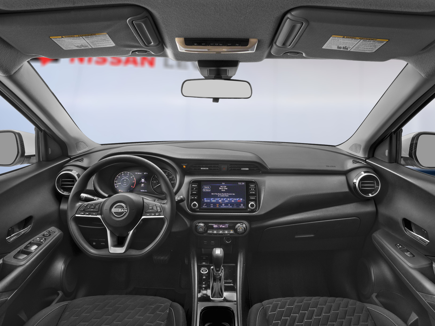 Nissan Kicks Play 2025 KICKS PLAY SV TA – Image 4