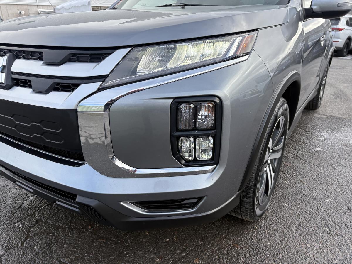 Mitsubishi RVR 2023 SEL AWC /DETECTEUR DE PLUIE/vollant chauffant/ALERTE ANGLE MORT/BAS MILLAGE – Image 5