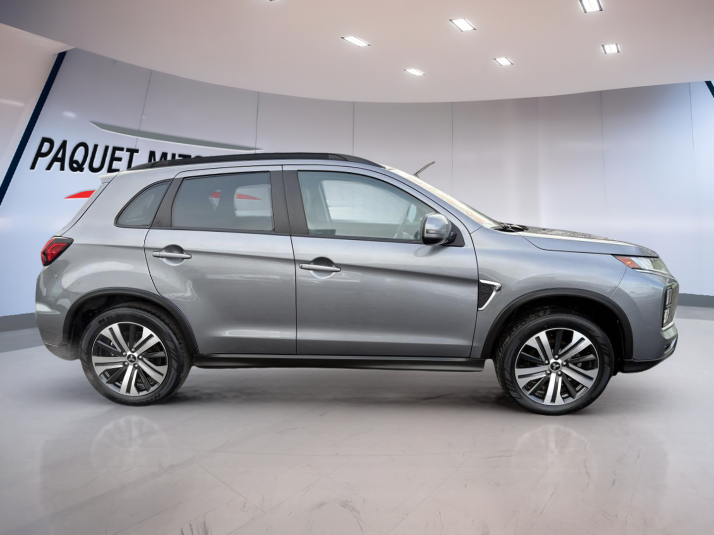 Mitsubishi RVR 2023 SEL AWC /DETECTEUR DE PLUIE/vollant chauffant/ALERTE ANGLE MORT/BAS MILLAGE – Image 7