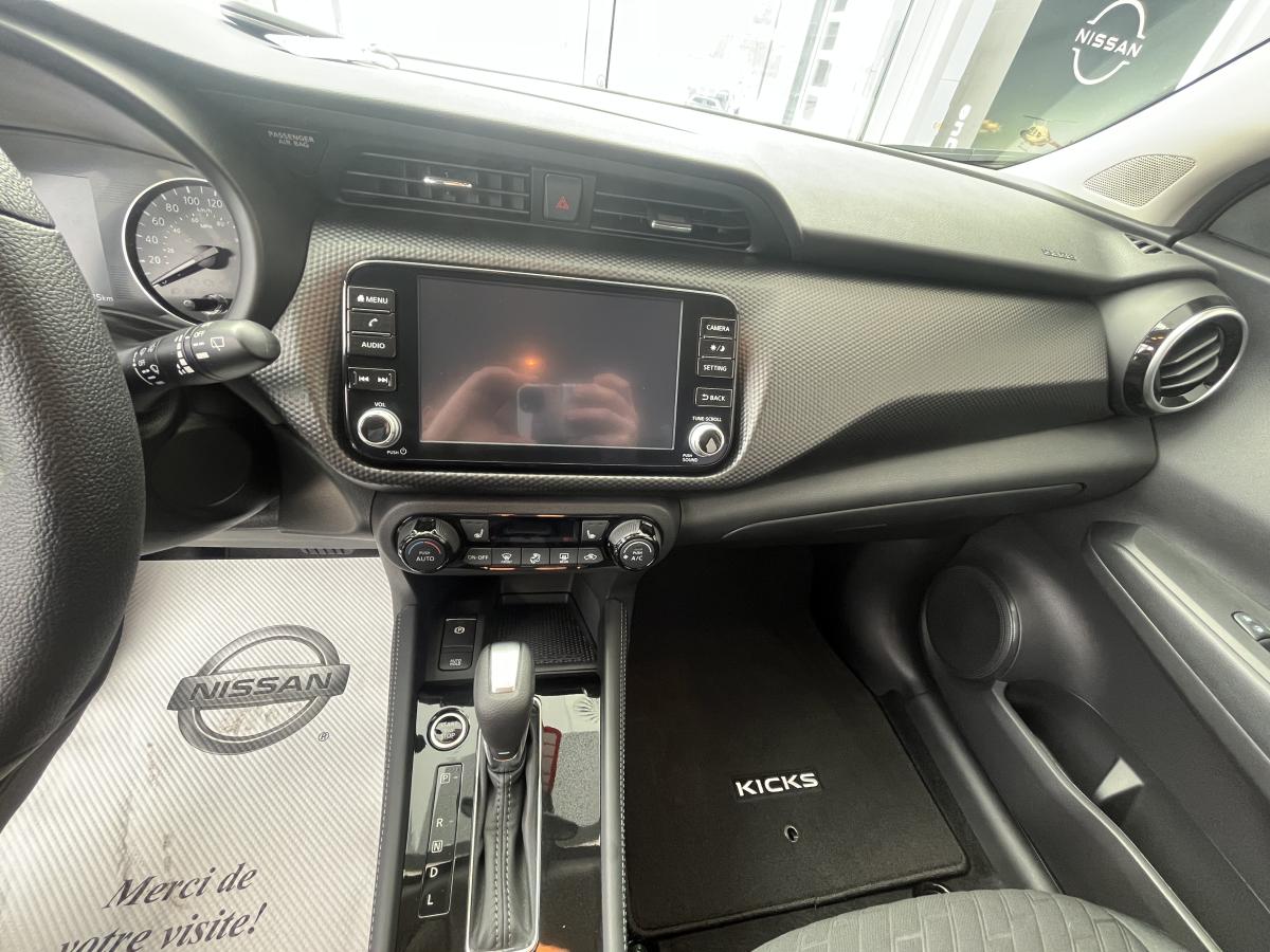 Nissan Kicks Play 2025 Play Sv Ta – Image 11