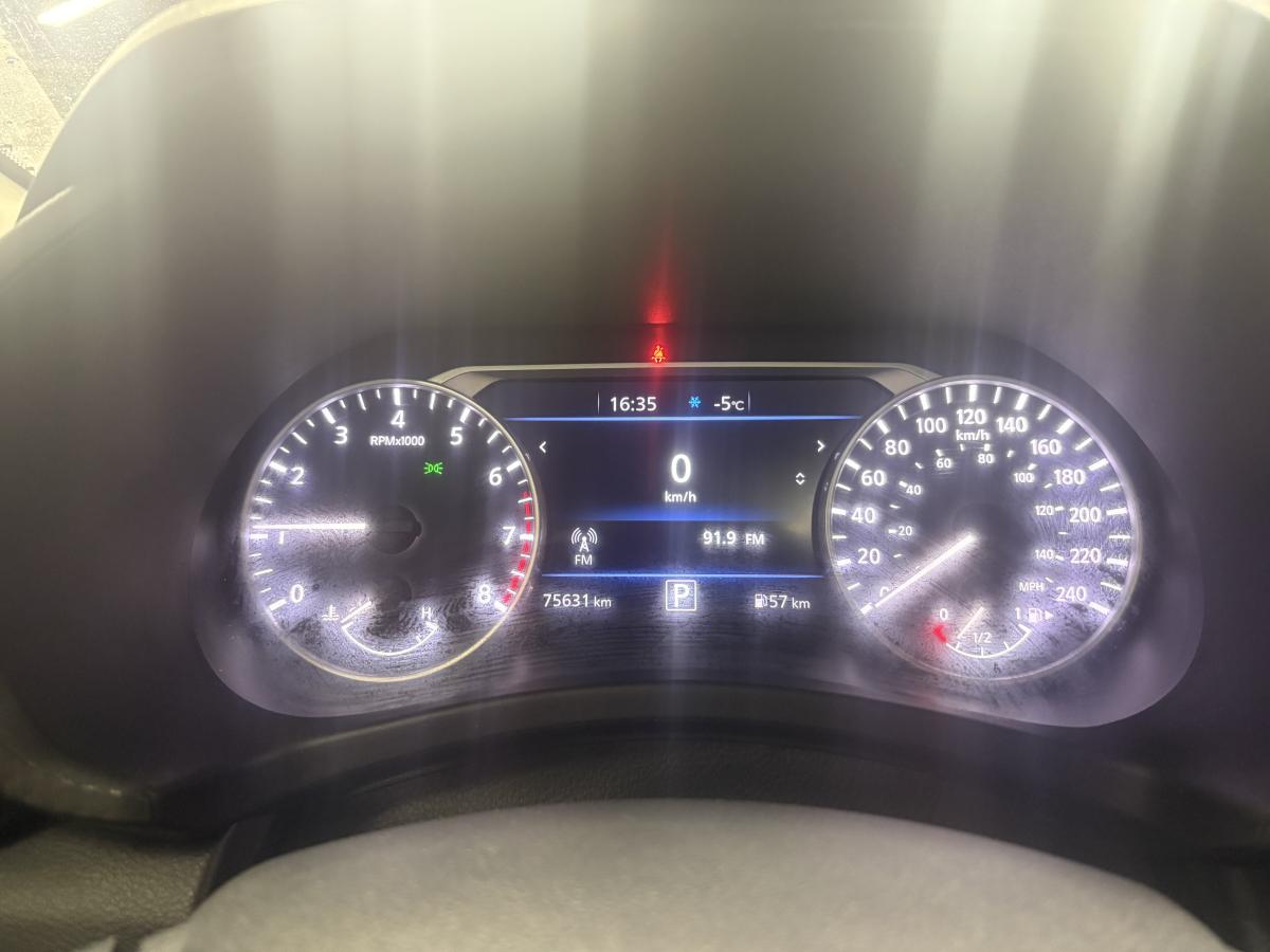 Nissan Sentra 2023 SR Édition minuit BLUETOOTH SIÈGES AVANT ET VOLANT CHAUFFANT TOIT – Image 14