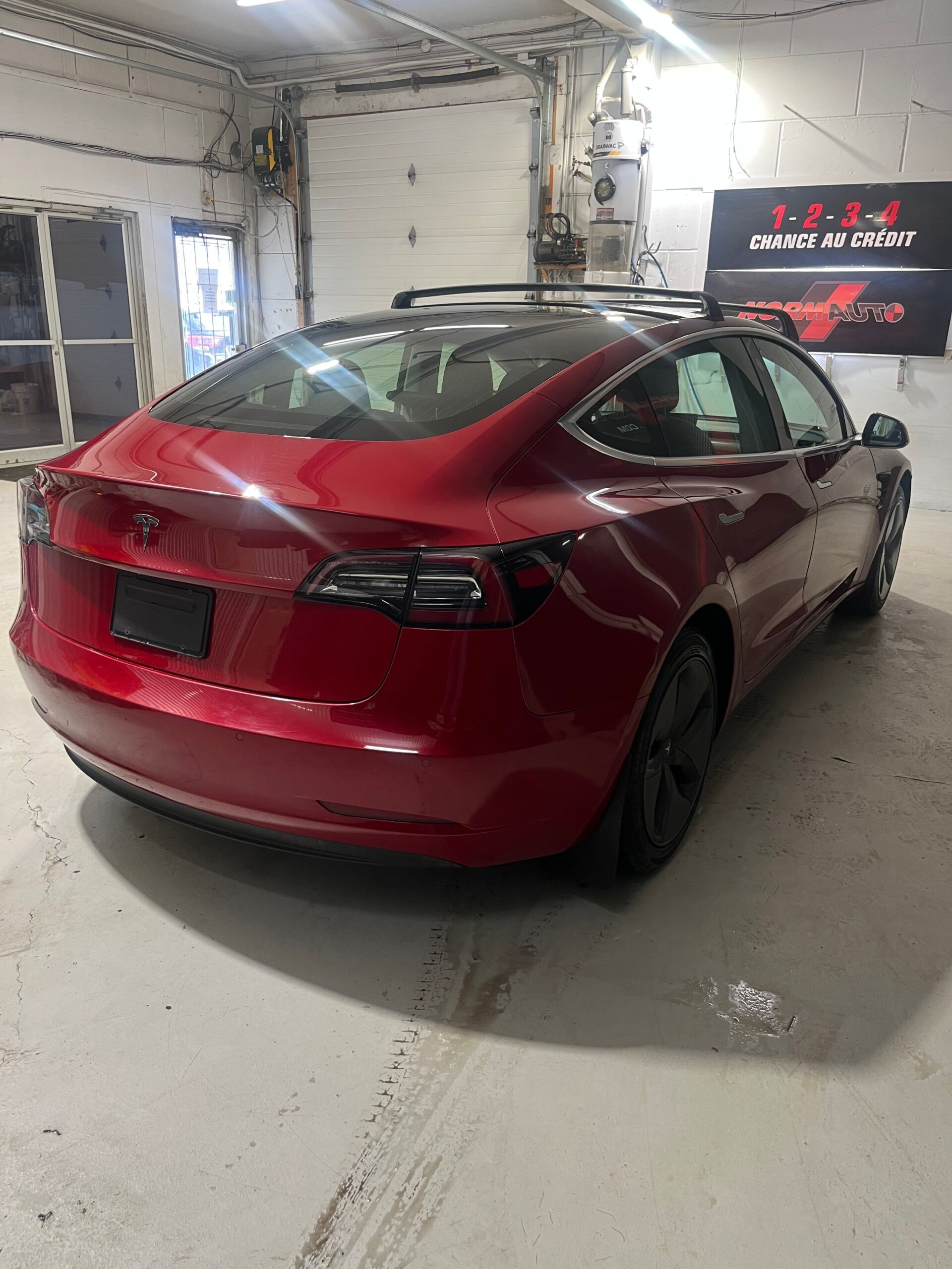 2019 Tesla Model 3 Mid Range – Image 8