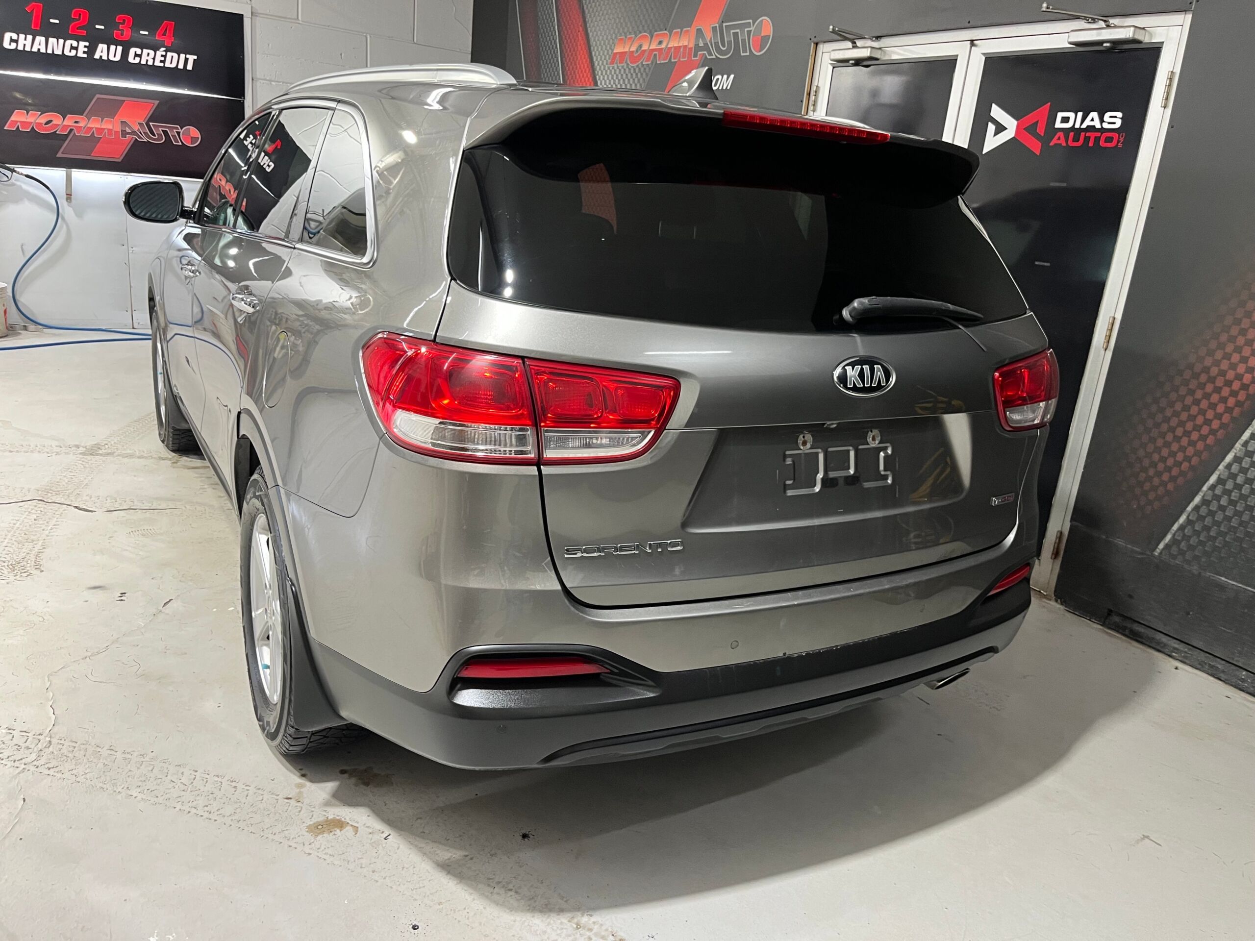 2017 Kia Sorento – Image 5