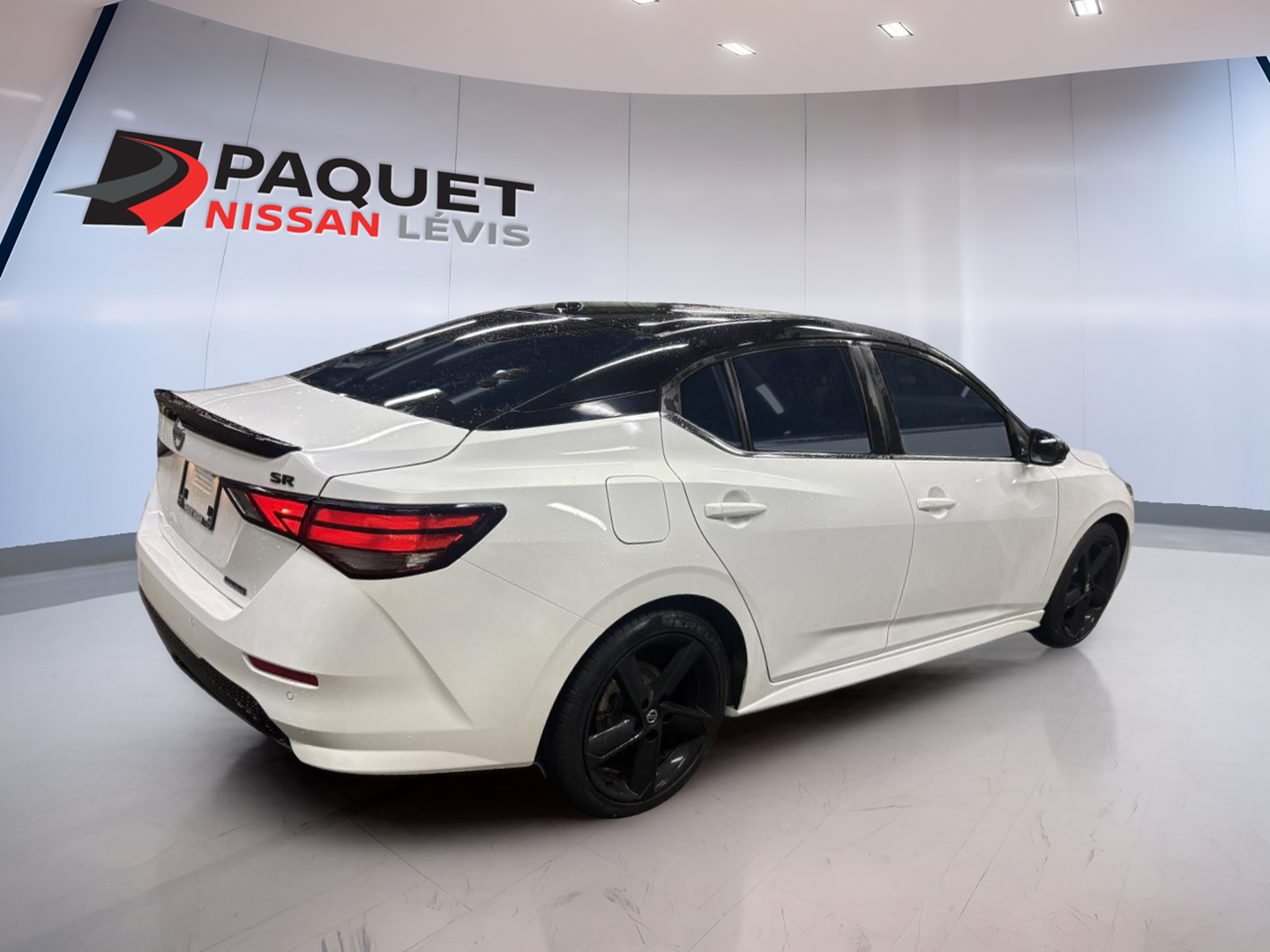 Nissan Sentra 2023 SR Édition minuit BLUETOOTH SIÈGES AVANT ET VOLANT CHAUFFANT TOIT – Image 2