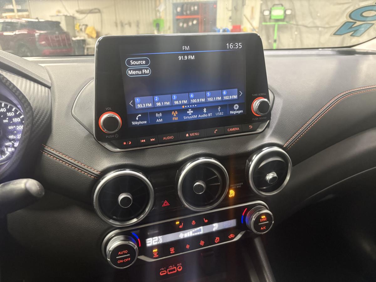 Nissan Sentra 2023 SR Édition minuit BLUETOOTH SIÈGES AVANT ET VOLANT CHAUFFANT TOIT – Image 24