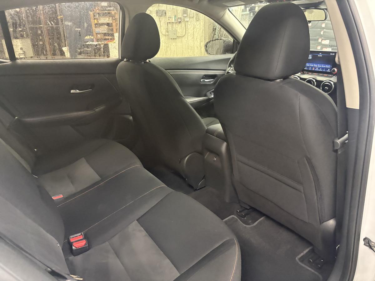 Nissan Sentra 2023 SR Édition minuit BLUETOOTH SIÈGES AVANT ET VOLANT CHAUFFANT TOIT – Image 36