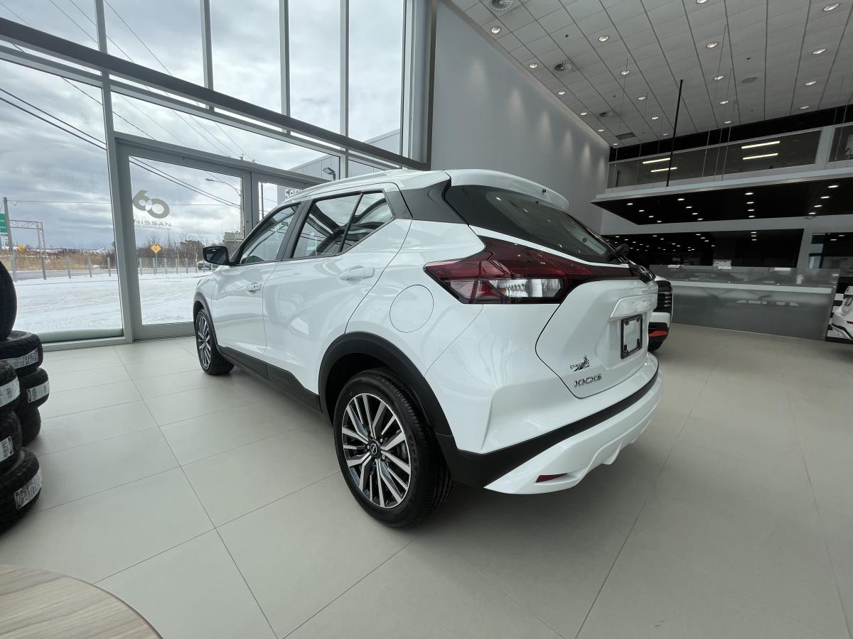 Nissan Kicks Play 2025 Play Sv Ta – Image 4