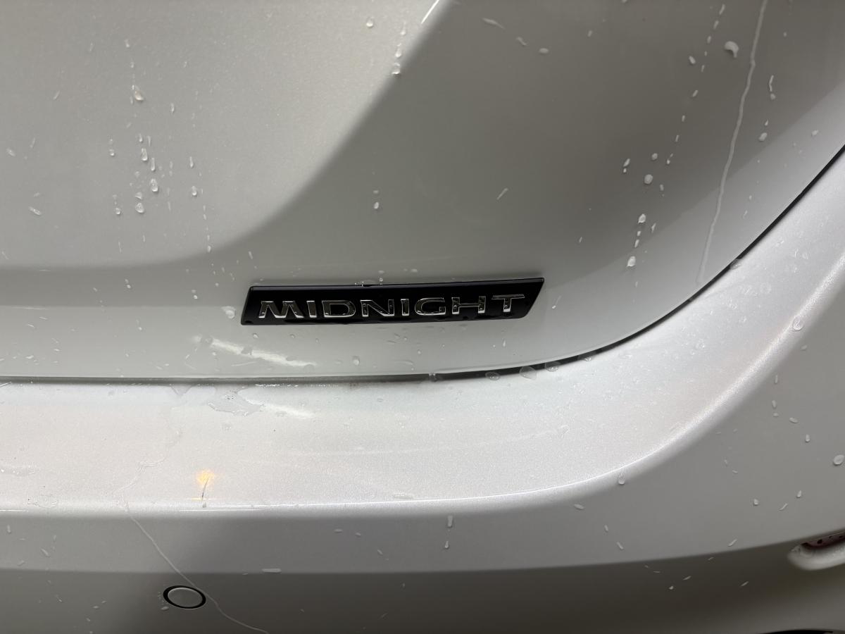 Nissan Sentra 2023 SR Édition minuit BLUETOOTH SIÈGES AVANT ET VOLANT CHAUFFANT TOIT – Image 40
