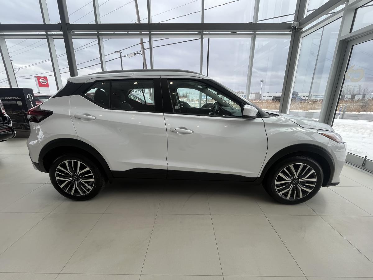 Nissan Kicks Play 2025 Play Sv Ta – Image 7