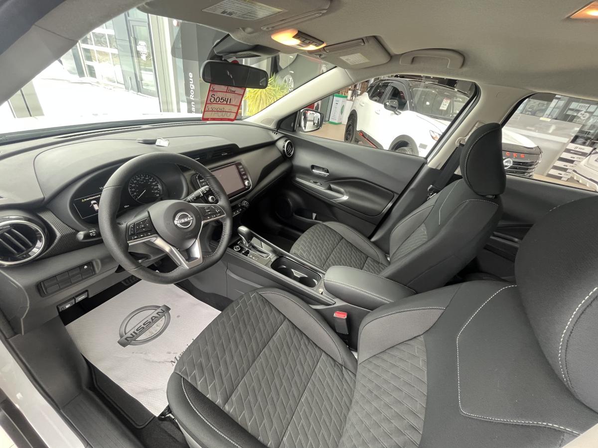 Nissan Kicks Play 2025 Play Sv Ta – Image 9