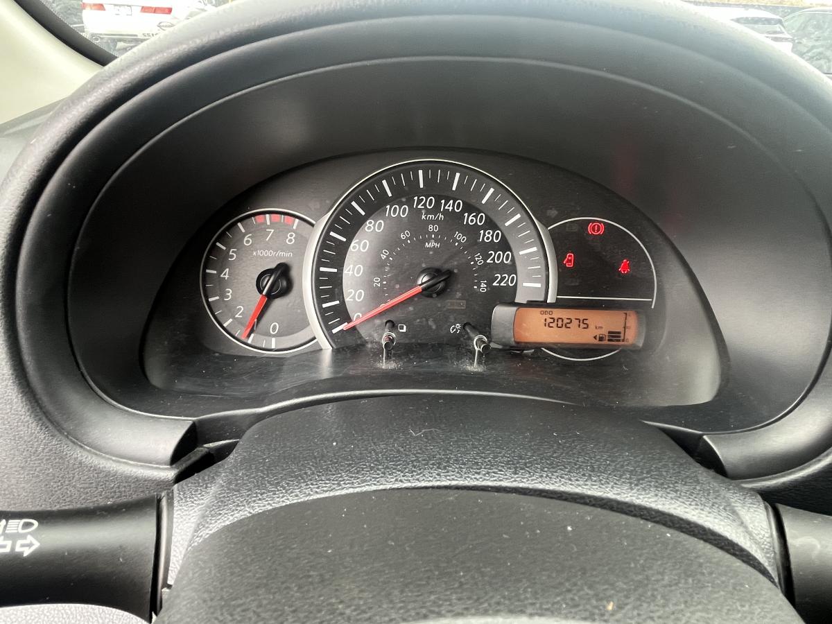 Nissan Micra 2017 S à hayon 4 portes BM – Image 9