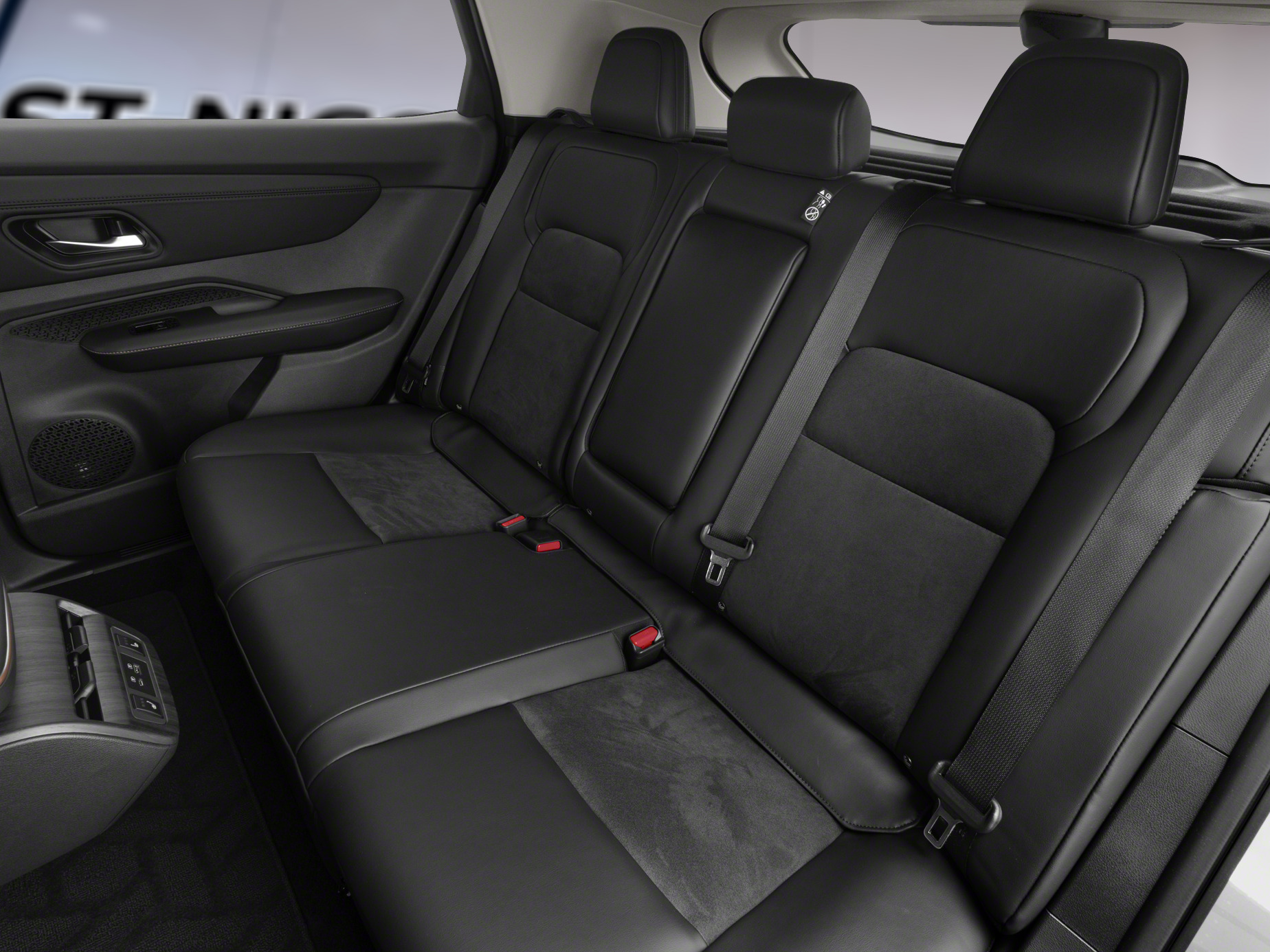 Nissan Ariya 2026 Sl+ E-4orce – Image 9