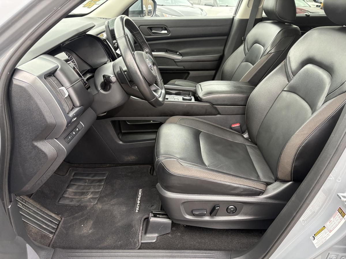 Nissan Pathfinder 2023 SL 4RM BLUETOOTH CUIR TOIT CAMÉRAS 360 GPS SIÈGES ET VOLANT CHAUFFANT 8 PASSAGERS – Image 11