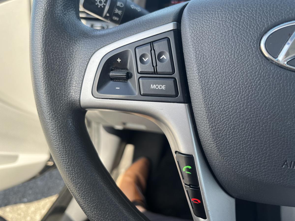 Hyundai Accent 2014 Berline 4 portes, boîte automatique, GL – Image 13