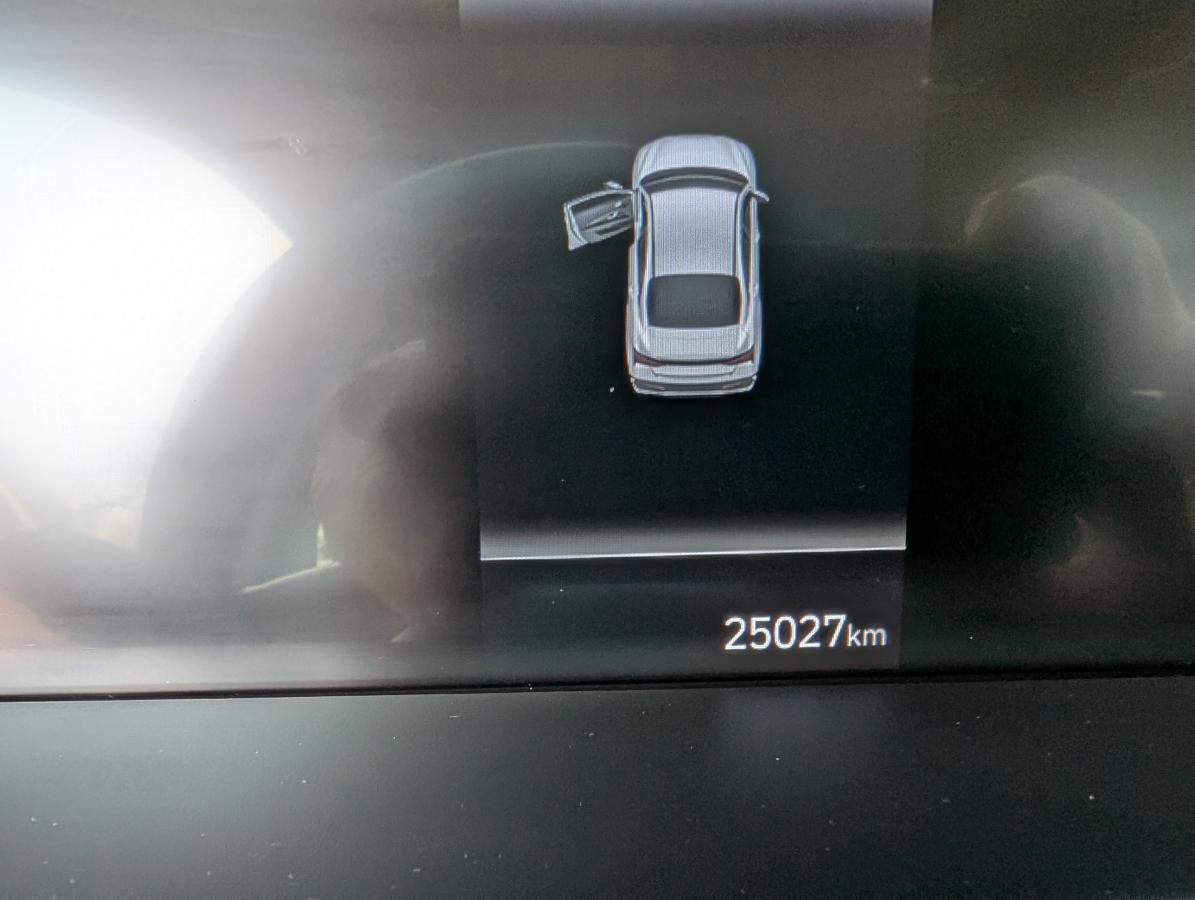 Hyundai Elantra 2024 Preferred BLUETOOTH CAMÉRA BAS KILOMÉTRAGE SIÈGES CHAUFFANT AVANT ET VOLANT CHAUFFANT – Image 14