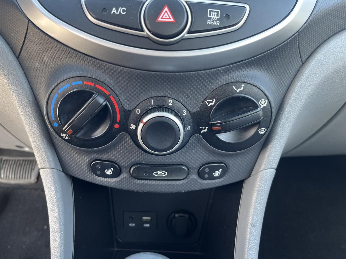 Hyundai Accent 2014 Berline 4 portes, boîte automatique, GL – Image 16