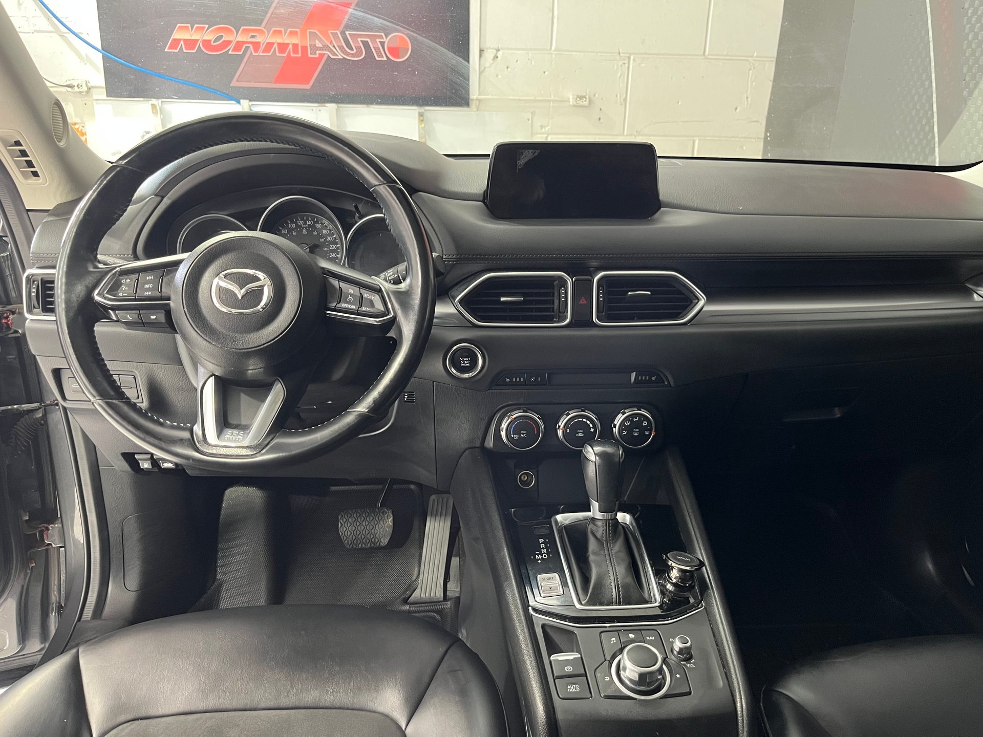 2018 Mazda CX-5 Touring – Image 10