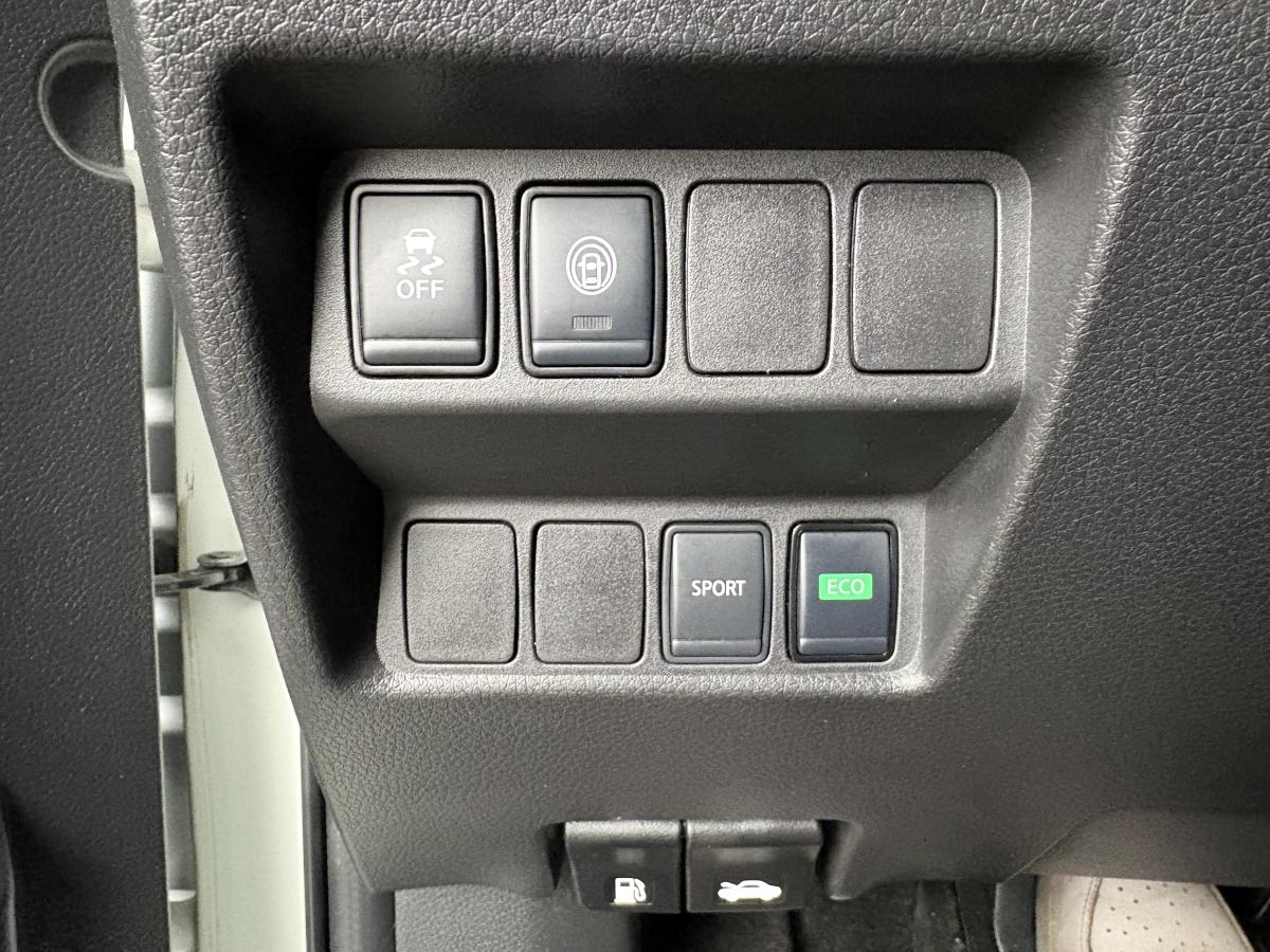 Nissan Qashqai 2022 S TA BLUETOOTH CAMÉRA SIÈGES CHAUFFANT AVANT BAS KILOMÉTRAGE – Image 18