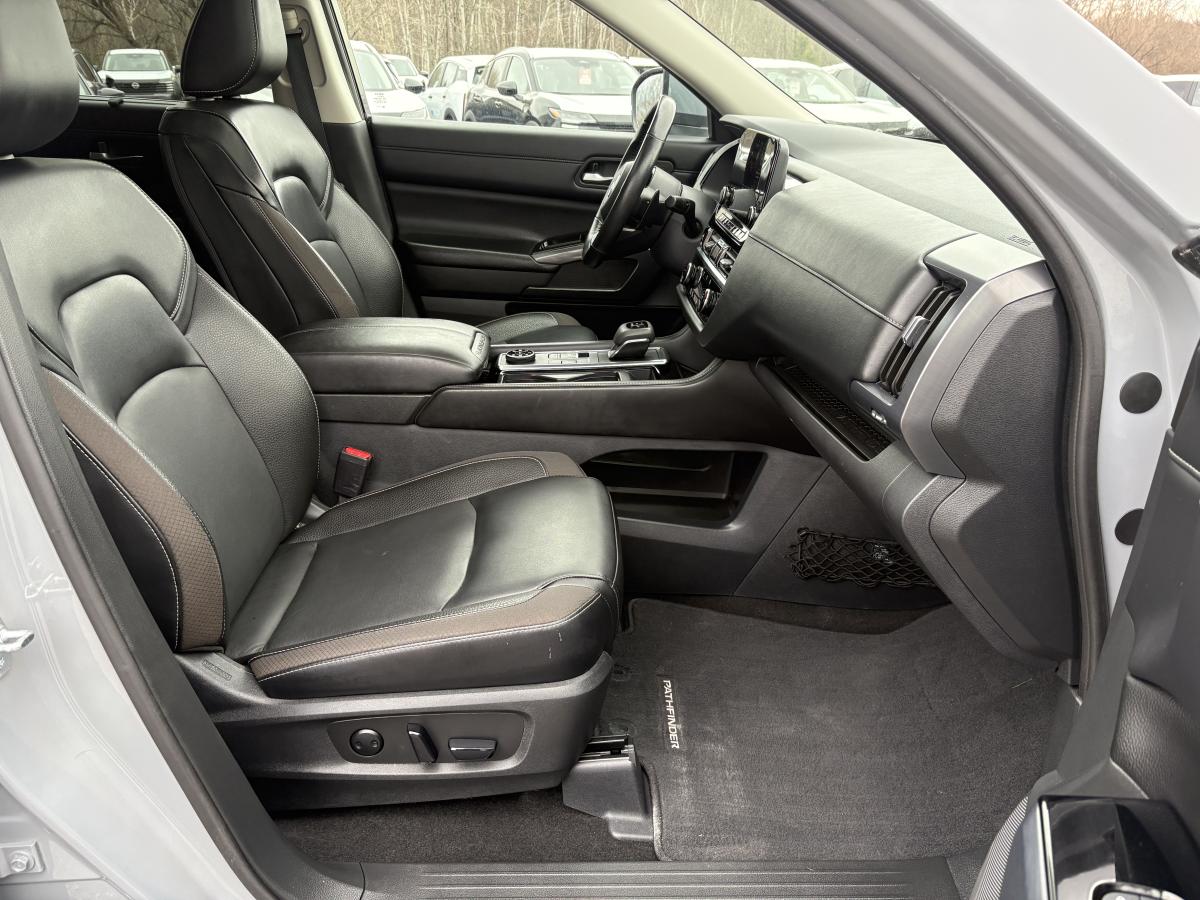 Nissan Pathfinder 2023 SL 4RM BLUETOOTH CUIR TOIT CAMÉRAS 360 GPS SIÈGES ET VOLANT CHAUFFANT 8 PASSAGERS – Image 19
