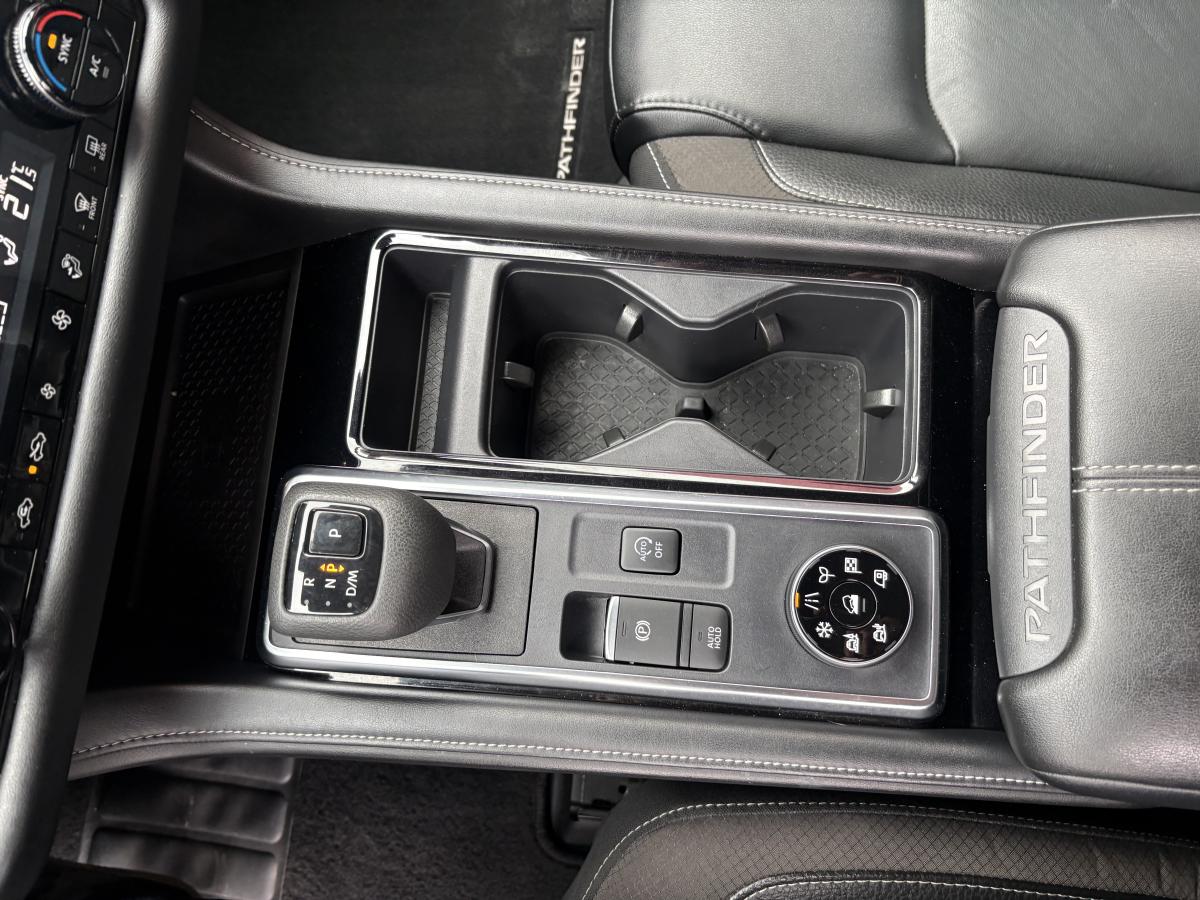 Nissan Pathfinder 2023 SL 4RM BLUETOOTH CUIR TOIT CAMÉRAS 360 GPS SIÈGES ET VOLANT CHAUFFANT 8 PASSAGERS – Image 21