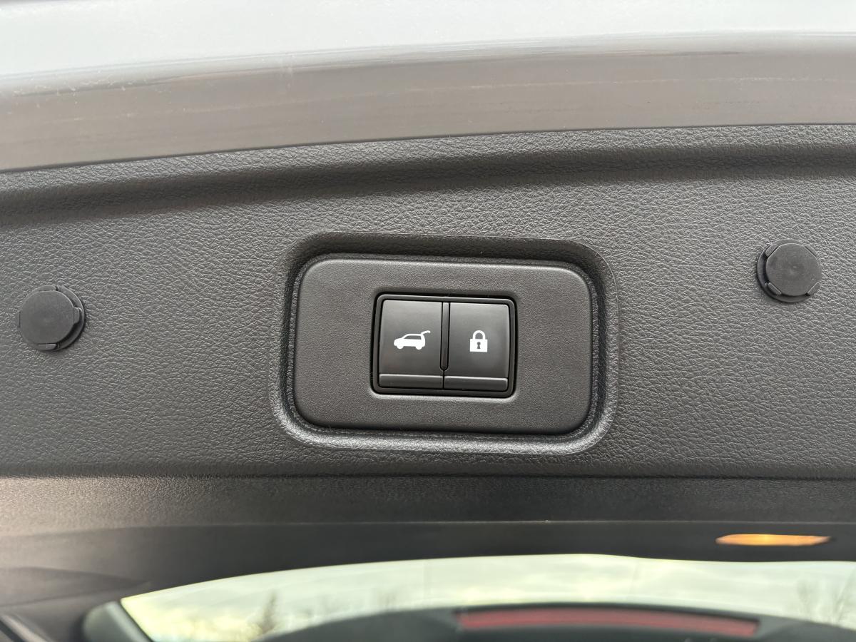 Nissan Pathfinder 2023 SL 4RM BLUETOOTH CUIR TOIT CAMÉRAS 360 GPS SIÈGES ET VOLANT CHAUFFANT 8 PASSAGERS – Image 22