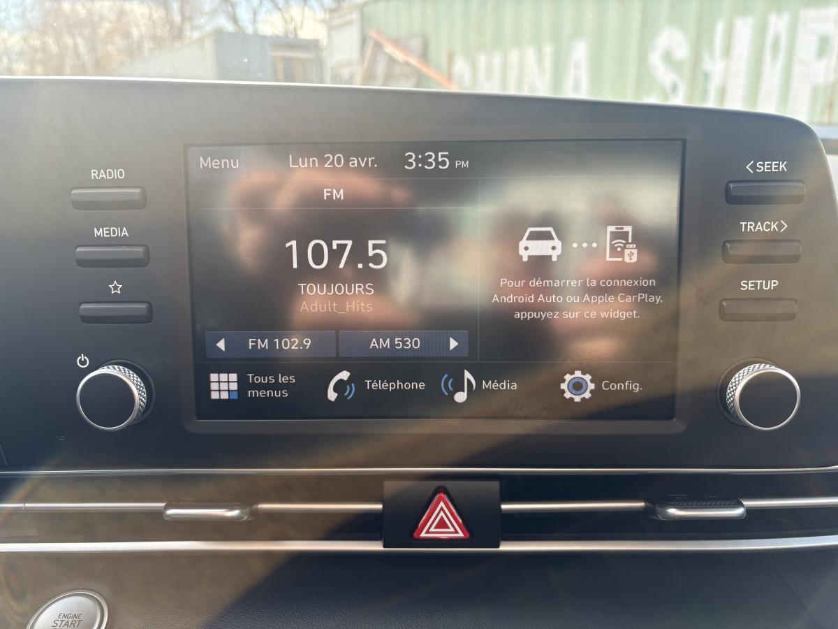 Hyundai Elantra 2024 Preferred BLUETOOTH CAMÉRA BAS KILOMÉTRAGE SIÈGES CHAUFFANT AVANT ET VOLANT CHAUFFANT – Image 26