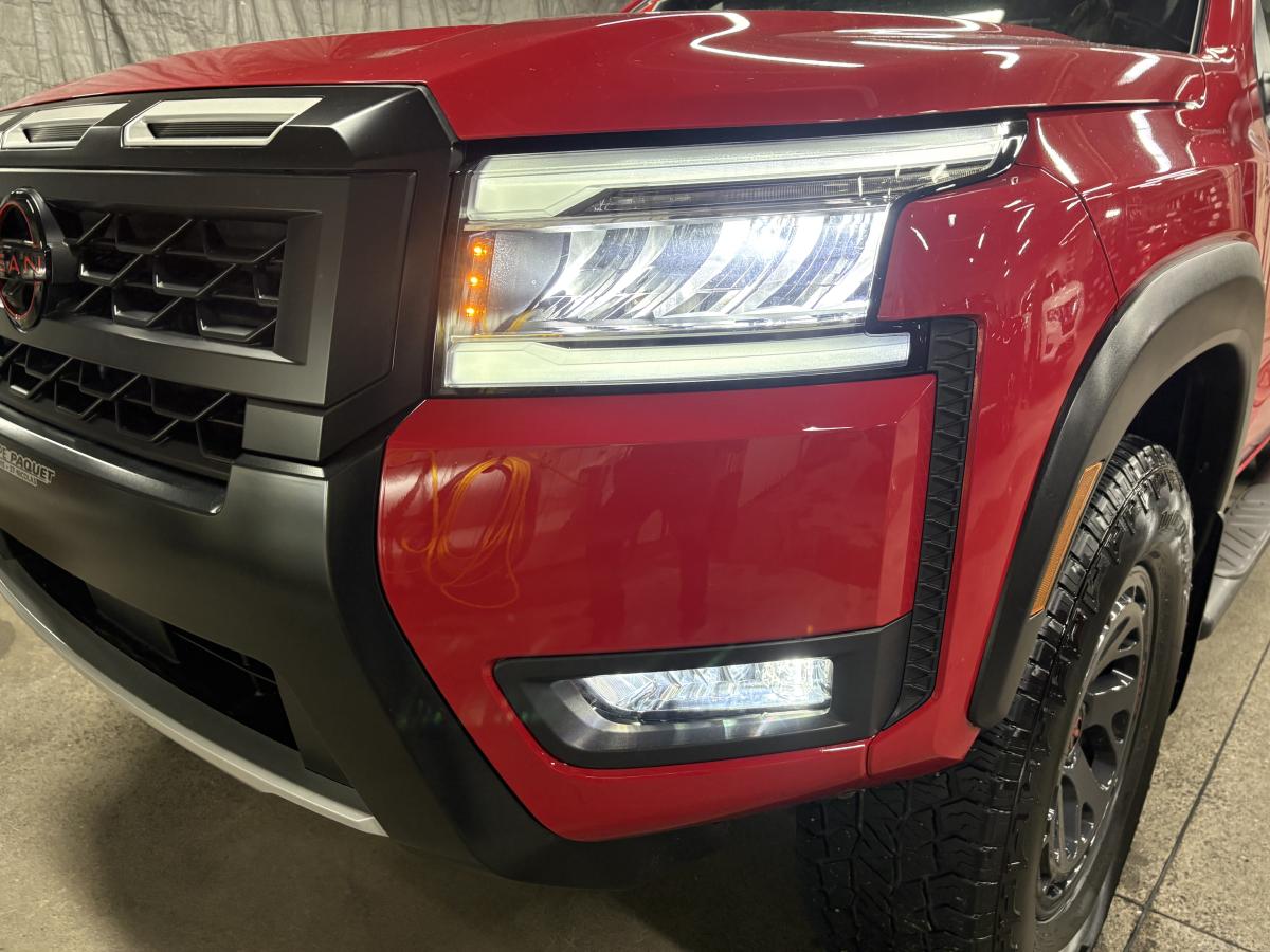 Nissan Frontier 2025 PRO-4X CREW CAB 4x4 BLUETOOTH CAMÉRAS 360 TOIT SIÈGES AVANT ET VOLANT CHAUFFANT BAS KILOMÉTRAGE – Image 26