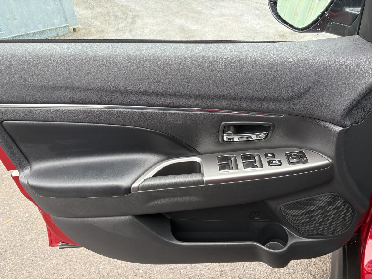 Mitsubishi RVR 2021 SEL AWC BLUETOOTH CAMÉRA SIÈGES CHAUFFANT AVANT BAS KILOMÉTRAGE – Image 27