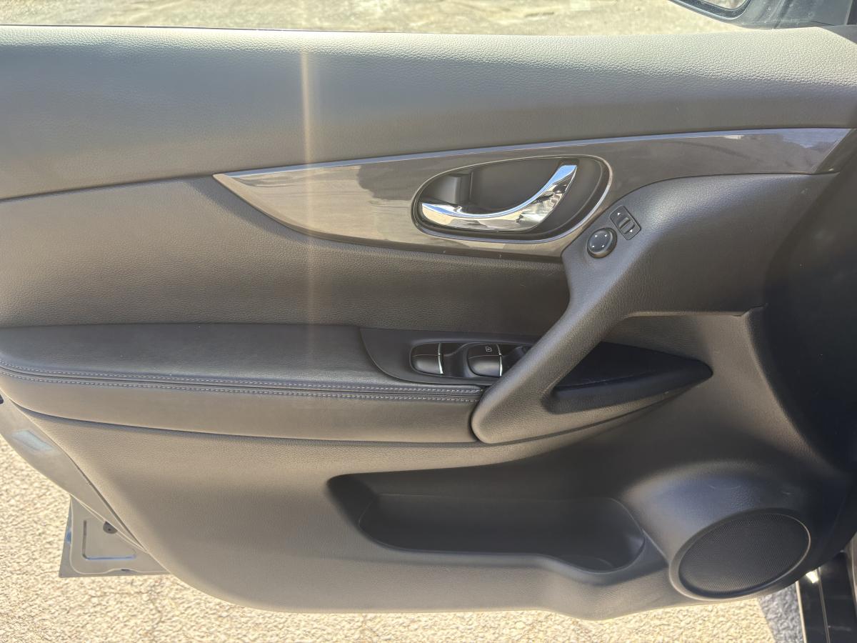 Nissan Rogue 2020 SV TI BLUETOOTH CAMÉRA SIÈGES CHAUFFANT AVANT SIÈGE ÉLECTRIQUE CONDUCTEUR BAS KILOMÉTRAGE – Image 28