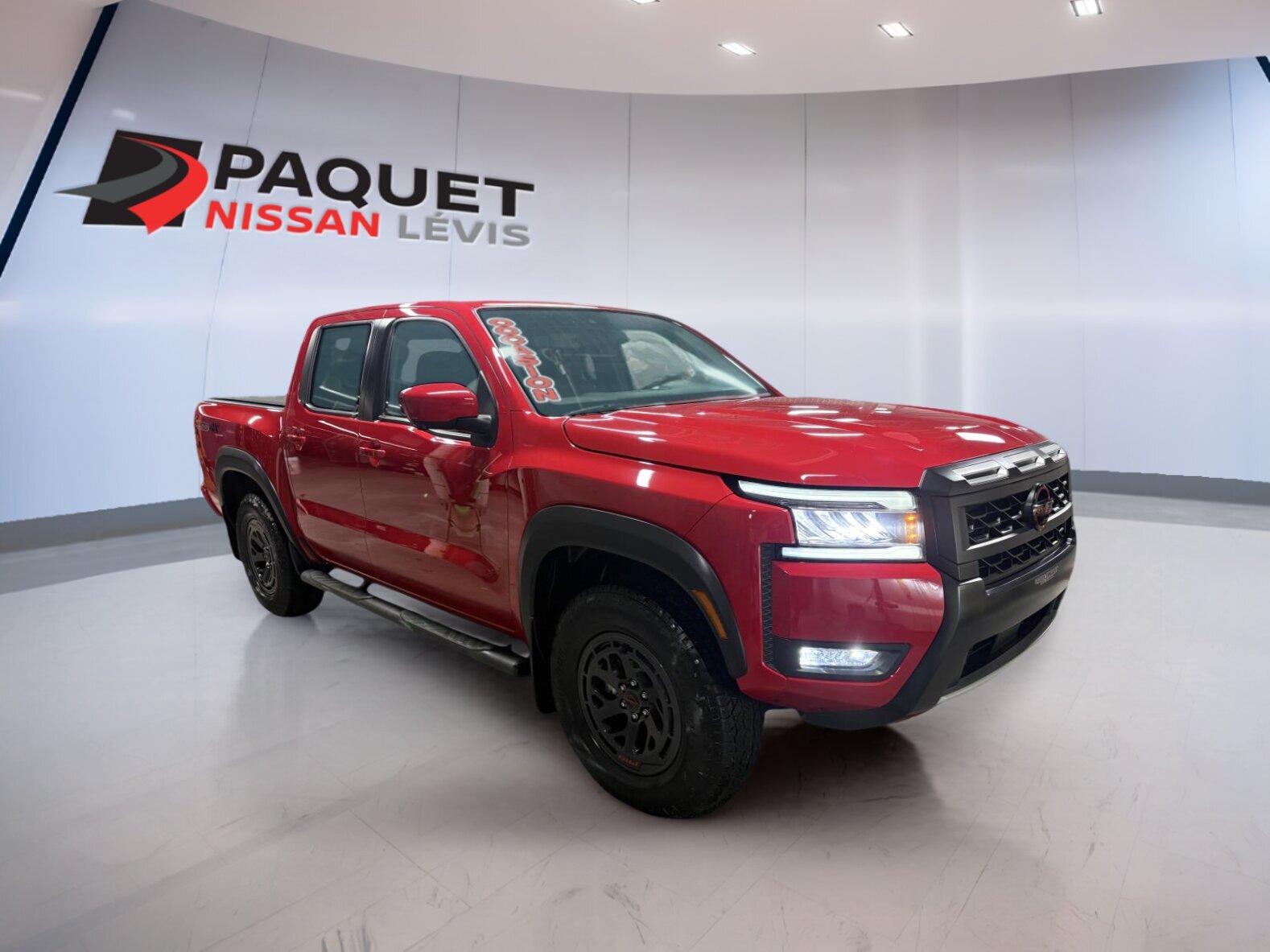 Nissan Frontier 2025 PRO-4X CREW CAB 4x4 BLUETOOTH CAMÉRAS 360 TOIT SIÈGES AVANT ET VOLANT CHAUFFANT BAS KILOMÉTRAGE – Image 3