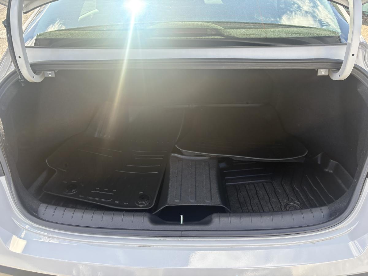 Hyundai Elantra 2024 Preferred BLUETOOTH CAMÉRA BAS KILOMÉTRAGE SIÈGES CHAUFFANT AVANT ET VOLANT CHAUFFANT – Image 31