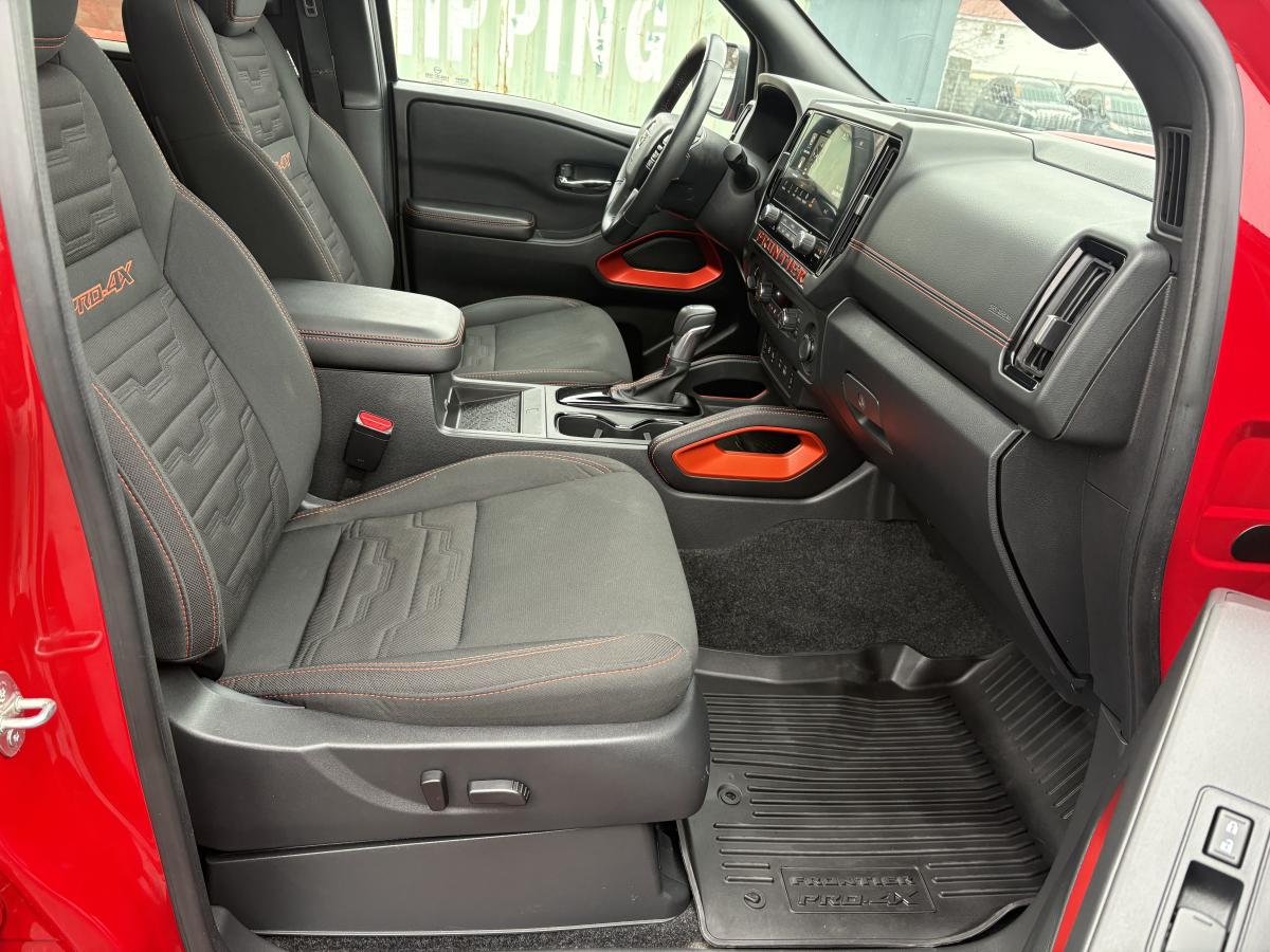 Nissan Frontier 2025 PRO-4X CREW CAB 4x4 BLUETOOTH CAMÉRAS 360 TOIT SIÈGES AVANT ET VOLANT CHAUFFANT BAS KILOMÉTRAGE – Image 32