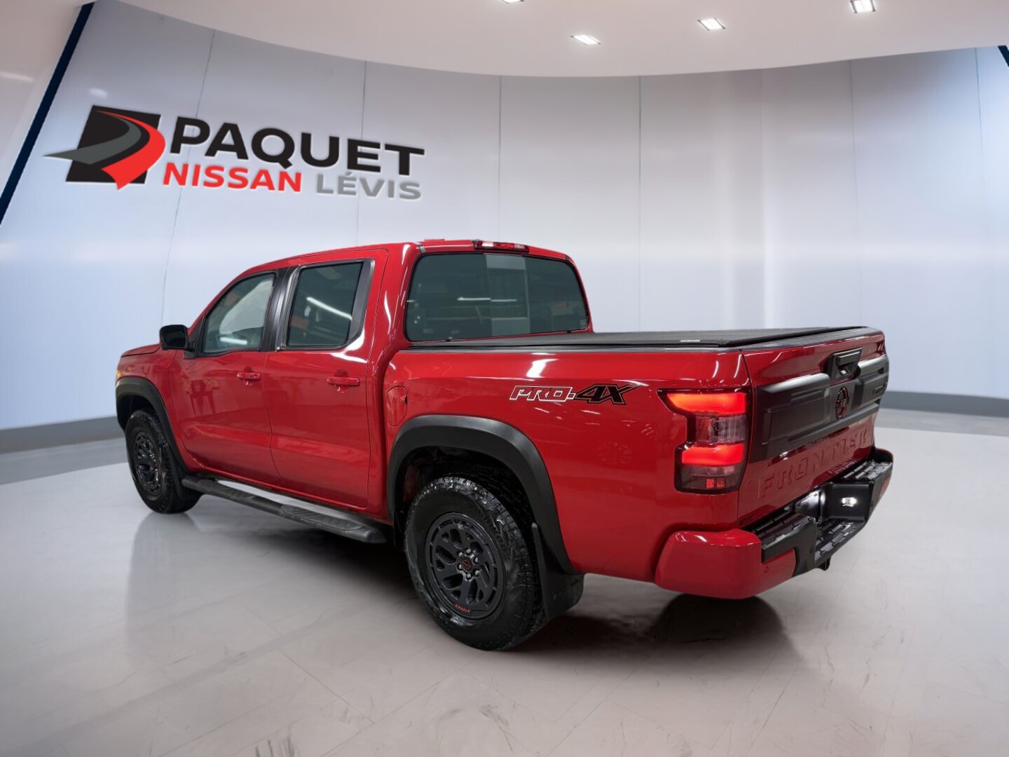 Nissan Frontier 2025 PRO-4X CREW CAB 4x4 BLUETOOTH CAMÉRAS 360 TOIT SIÈGES AVANT ET VOLANT CHAUFFANT BAS KILOMÉTRAGE – Image 4