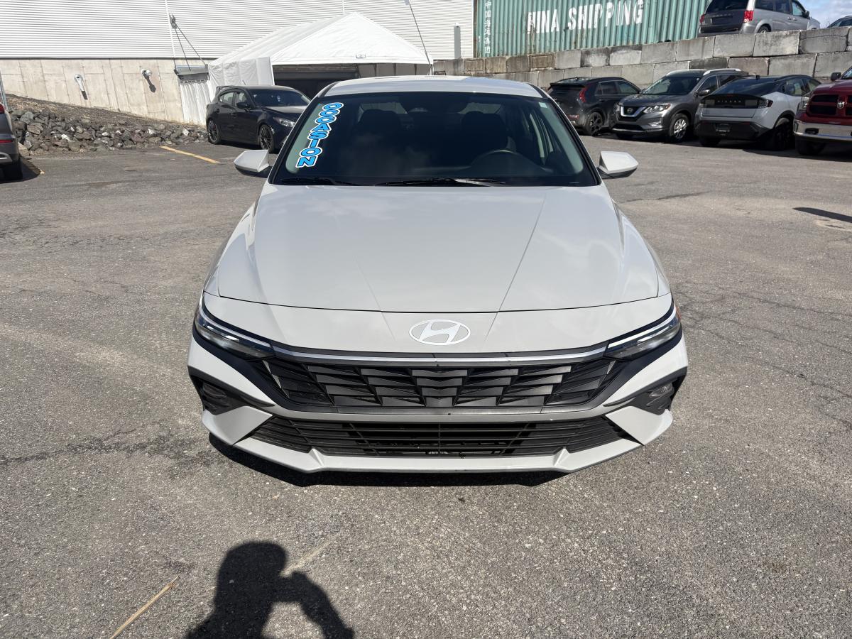 Hyundai Elantra 2024 Preferred BLUETOOTH CAMÉRA BAS KILOMÉTRAGE SIÈGES CHAUFFANT AVANT ET VOLANT CHAUFFANT – Image 5