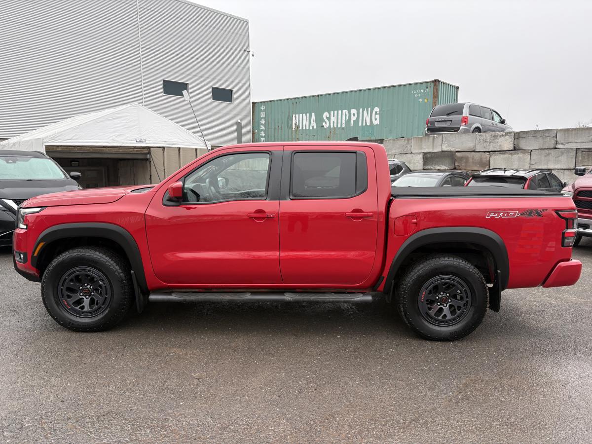Nissan Frontier 2025 PRO-4X CREW CAB 4x4 BLUETOOTH CAMÉRAS 360 TOIT SIÈGES AVANT ET VOLANT CHAUFFANT BAS KILOMÉTRAGE – Image 8