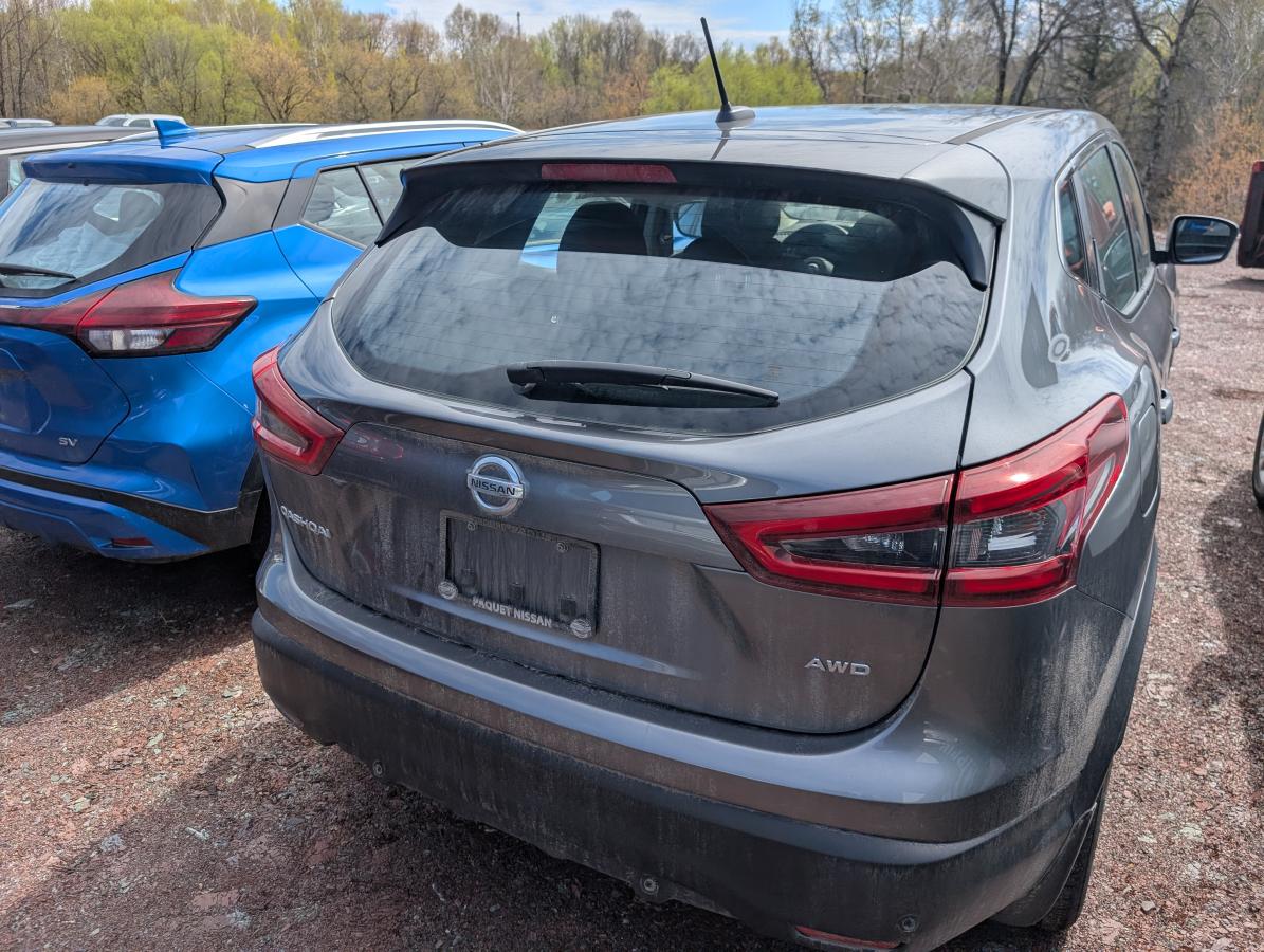 Nissan Qashqai 2021 S TI BLUETOOTH CAMÉRA SIÈGES CHAUFFANT AVANT BAS KILOMÉTRAGE – Image 11